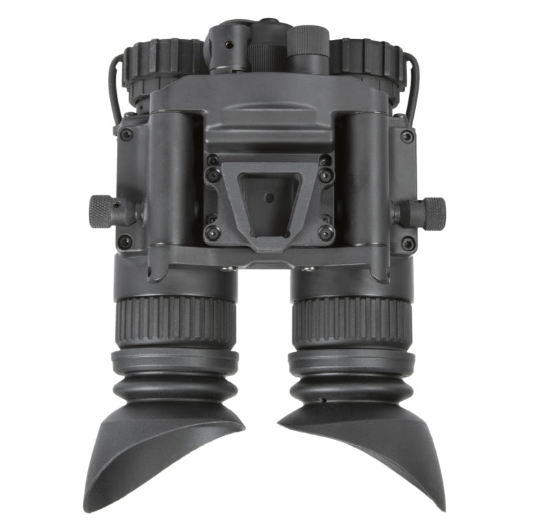 AGM NVG-40 night vision goggles powered by either a single AA alkaline or CR123A battery, offering up to 20 hours of runtime